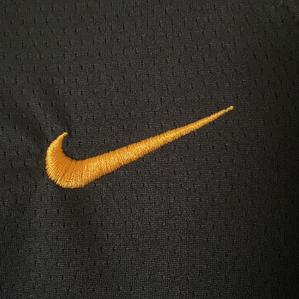 Nike Milwaukee Bucks Black and Gold Sleeveless Basketball Jersey - Picture 5 of 7